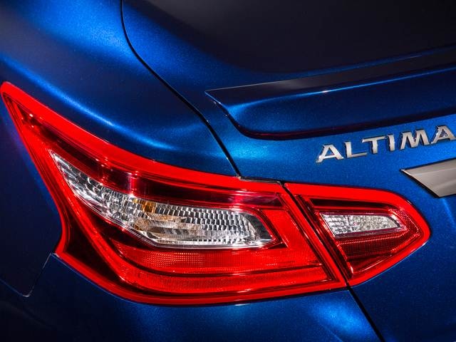 nissan altima 2017 blue book