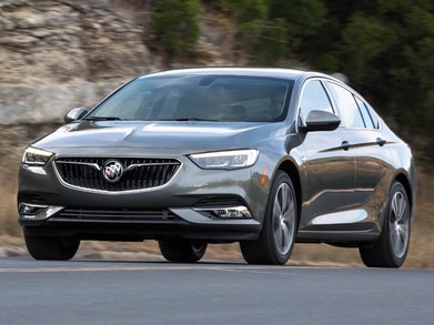 Buick Regal Sportback Sedan 4D