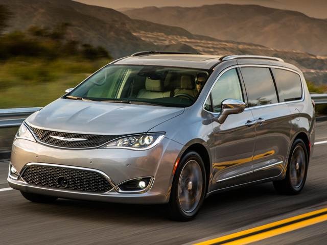 2019 Chrysler Pacifica Exterior: 0