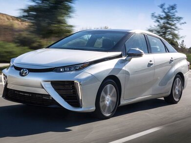 2019 Toyota Mirai Pricing, Reviews & Ratings | Kelley Blue Book