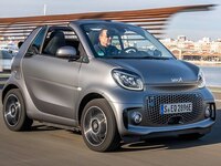 2019 smart fortwo EQ cabrio Passion Cabriolet 2D