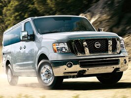 2021 Nissan NV3500 HD Passenger