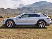 2021 Porsche Taycan Cross Turismo Lifestyle: 1