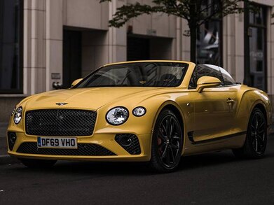 Continental GTC V8 Convertible 2D image