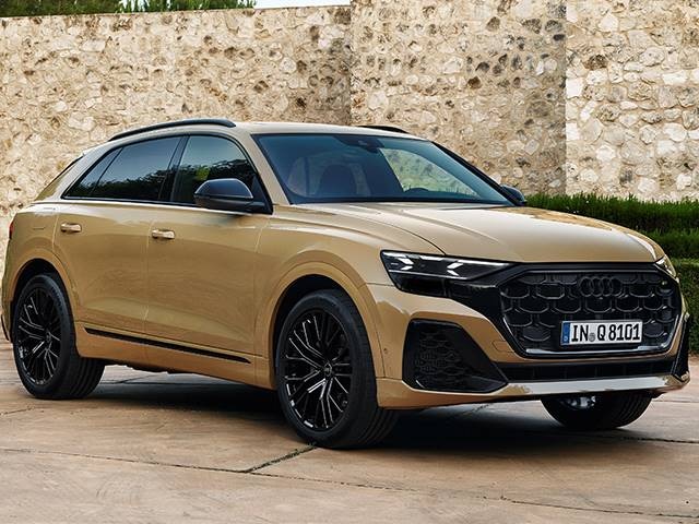 View Photos of the 2024 Audi Q8