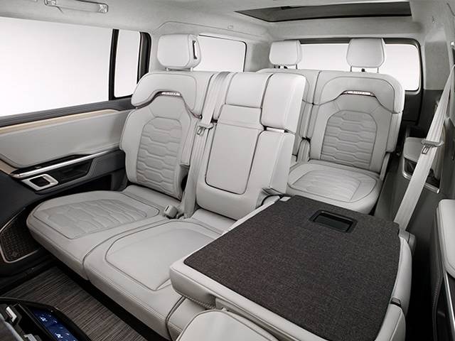 Rivian r1s deals 7 seater