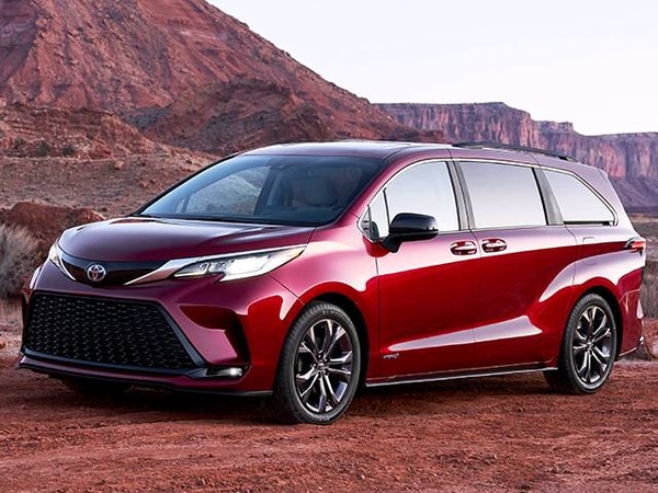 2024 Toyota Sienna XSE Prices and Cost to Own | Kelley Blue Book