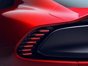 2025 Aston Martin Vanquish Lifestyle: 2