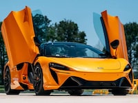 2025 McLaren Artura Spider Convertible 2D