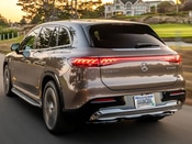 2025 Mercedes-Benz Mercedes-Maybach EQS SUV Lifestyle: 2