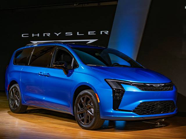 2027 Chrysler Pacifica image