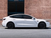 2027 Tesla Model 3 Lifestyle: 1