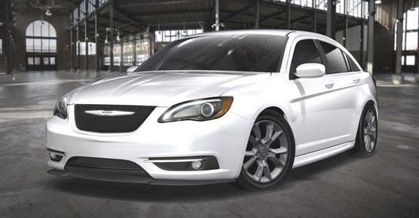 2012 chrysler 200 white