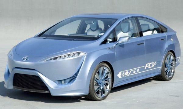 Toyota will launch fuel-cell powered sedan